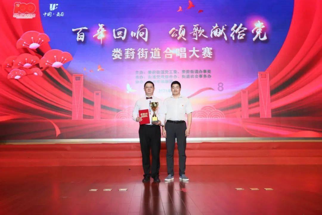 河南一学校火灾致13死 学生:老师让大家穿衣服赶紧跑 逃生时闻到烟味